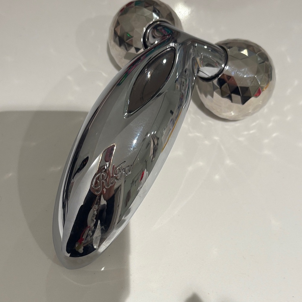 ReFa Silver Facial Roller